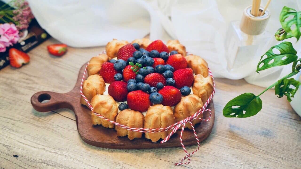 ART WORKSHOP FROM THE ORGANIC LIFE SERIES: "COURONNE DE CHOUX"