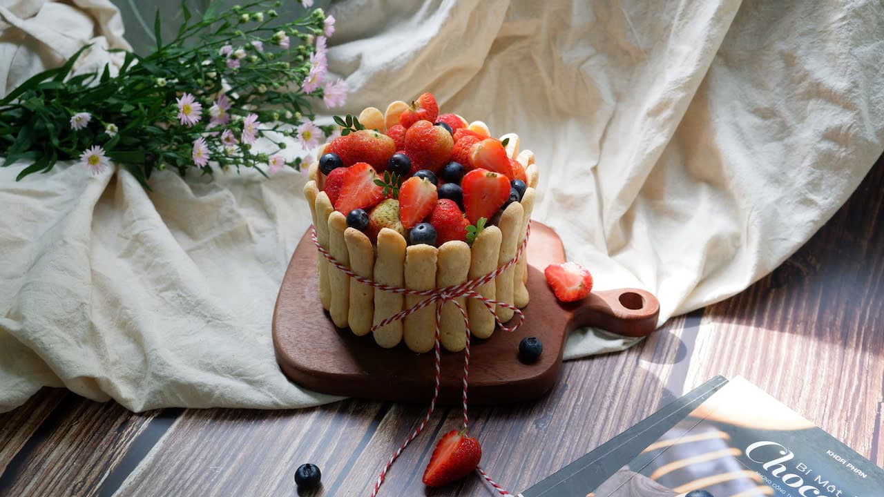ART WORKSHOP "BLUSH & BERRIES CHARLOTTE"